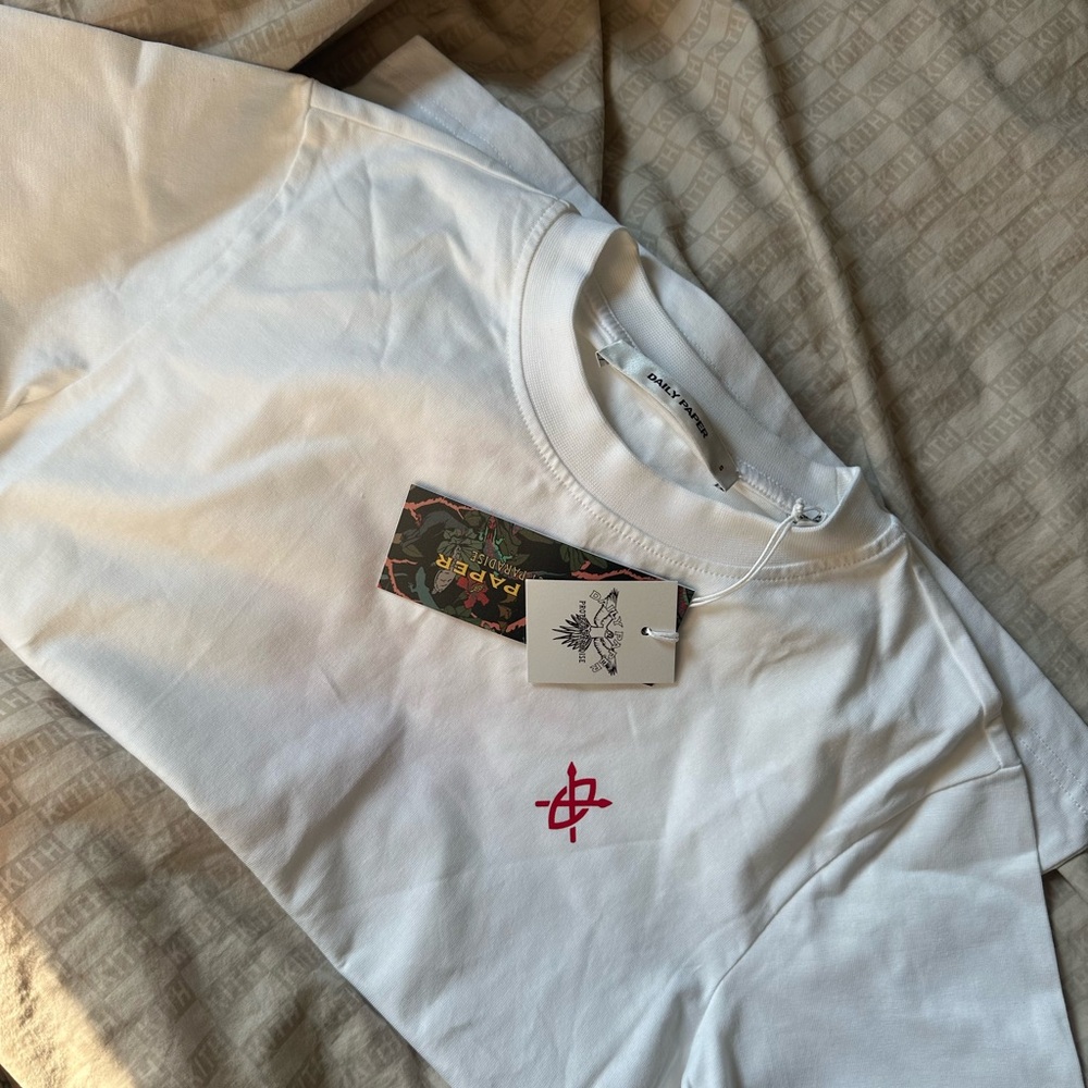NWT Daily Paper T-shirt size small never worn